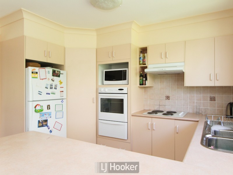 1 Chardonnay Court, Eleebana NSW 2282