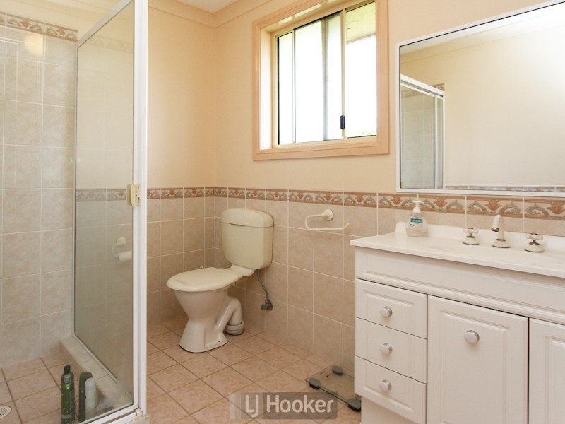 1 Chardonnay Court, Eleebana NSW 2282