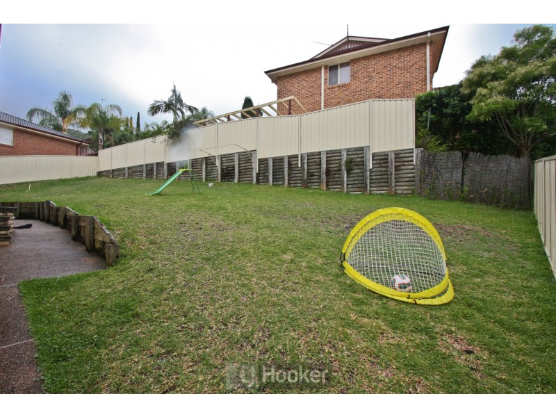 1 Chardonnay Court, Eleebana NSW 2282