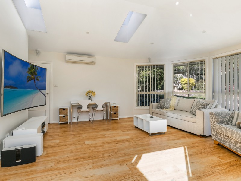 4 Clare Close, Eleebana NSW 2282