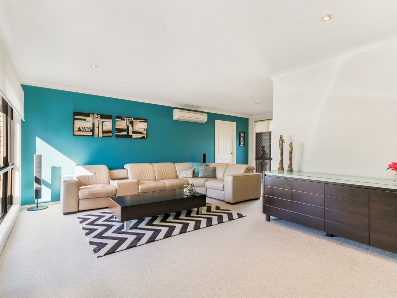 4 Clare Close, Eleebana NSW 2282