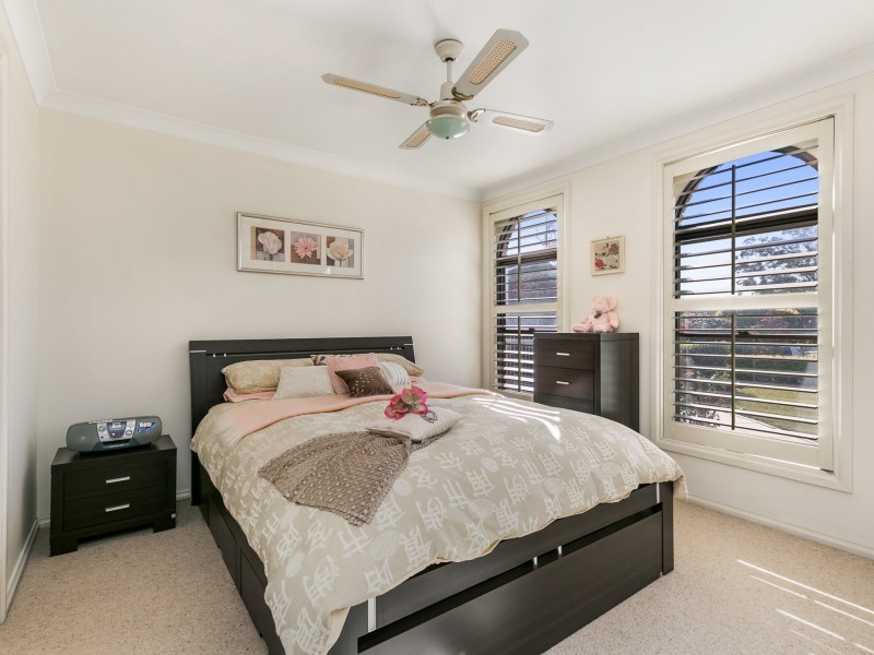 4 Clare Close, Eleebana NSW 2282