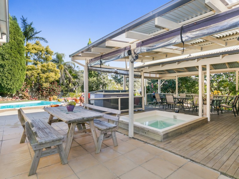 4 Clare Close, Eleebana NSW 2282