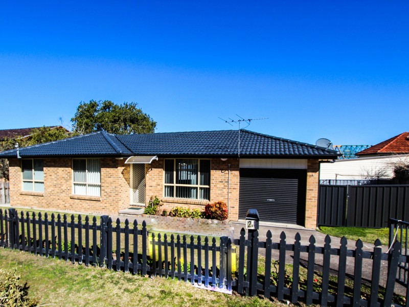 2a Clare Street, Glendale NSW 2285