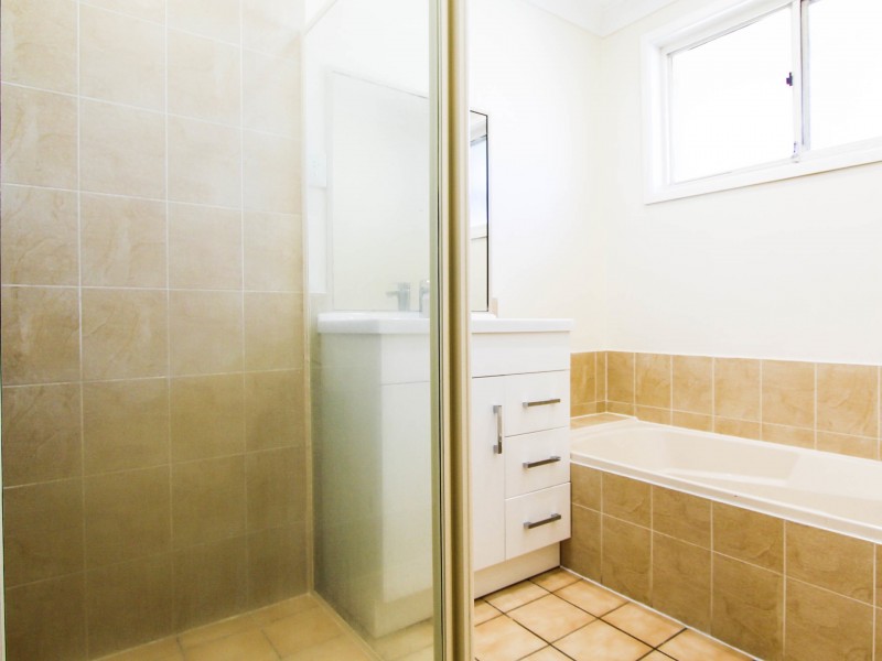 2a Clare Street, Glendale NSW 2285