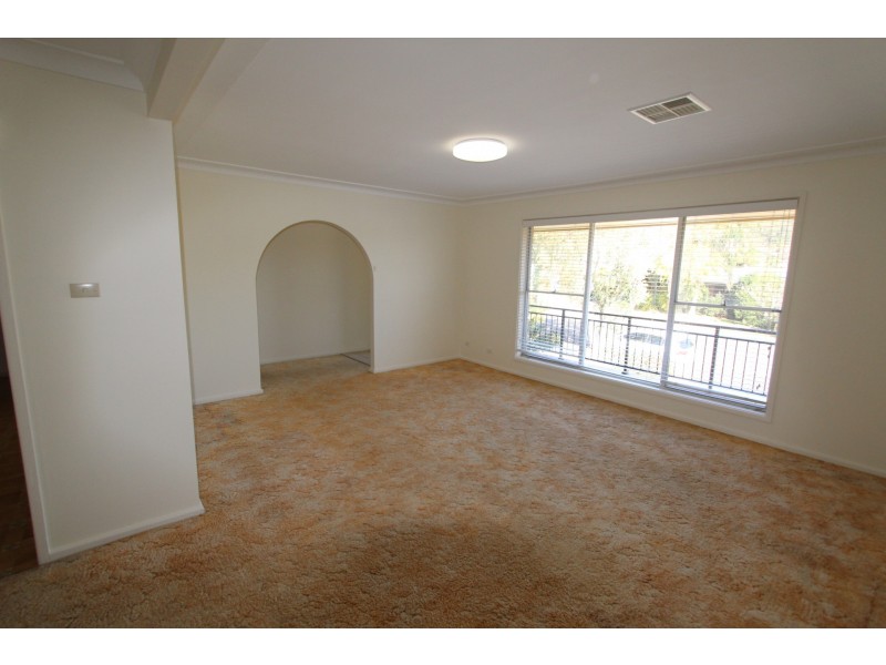 36 Glad Gunson Drive, Eleebana NSW 2282