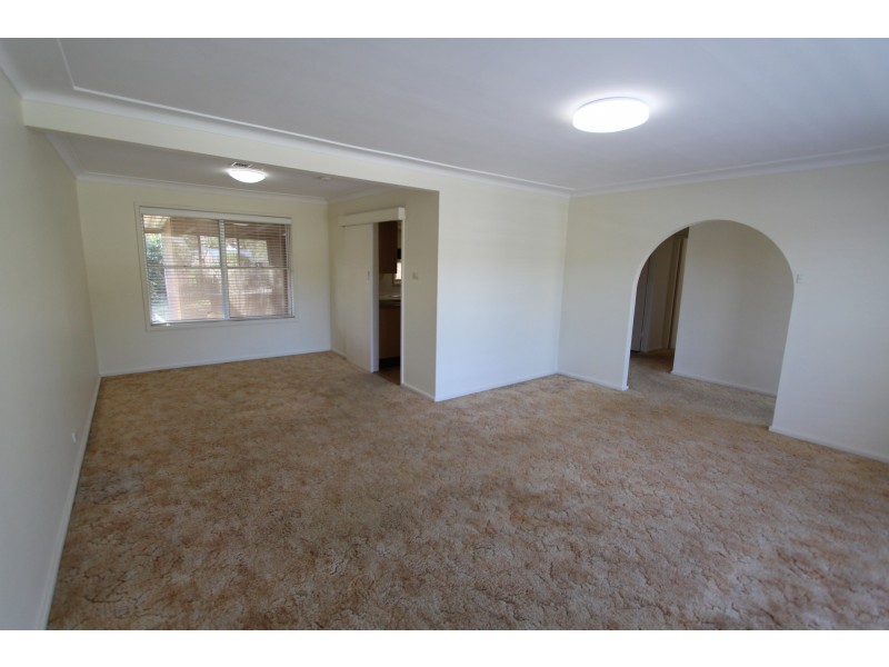 36 Glad Gunson Drive, Eleebana NSW 2282