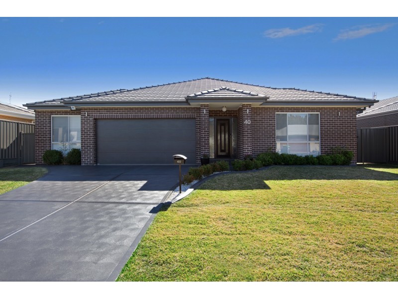 40 John Darling Avenue, Belmont North NSW 2280