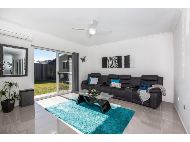 40 John Darling Avenue, Belmont North NSW 2280