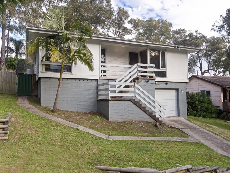 8 Korekoba Place, Bolton Point NSW 2283