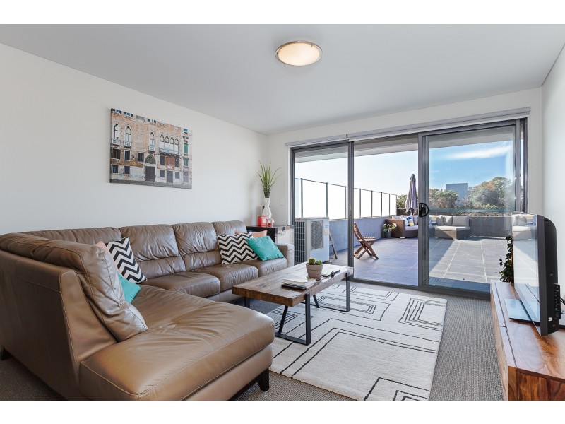 306/335 Wharf Road, Newcastle NSW 2300