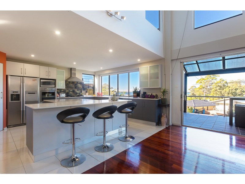 5 Rofe Street, Coal Point NSW 2283