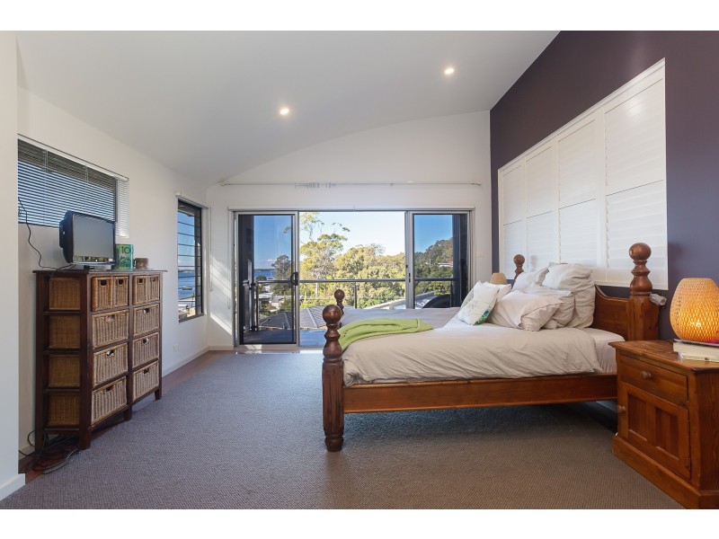 5 Rofe Street, Coal Point NSW 2283