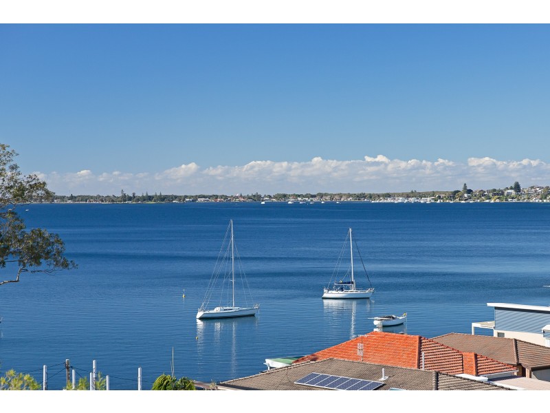 5 Rofe Street, Coal Point NSW 2283