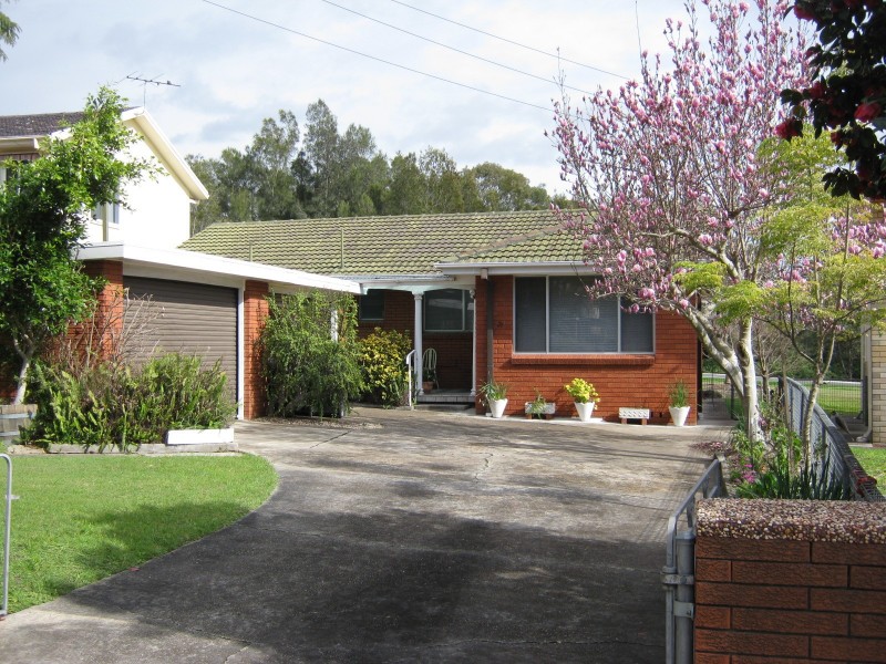 21 Anglers Place, Eleebana NSW 2282