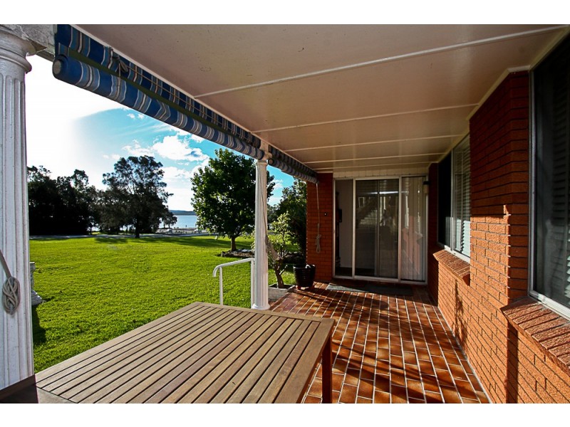 21 Anglers Place, Eleebana NSW 2282