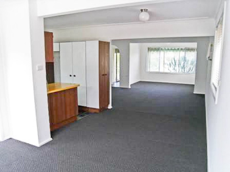 21 Anglers Place, Eleebana NSW 2282