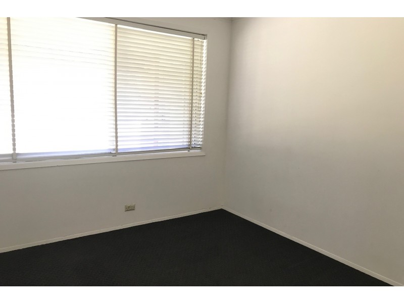 21 Anglers Place, Eleebana NSW 2282