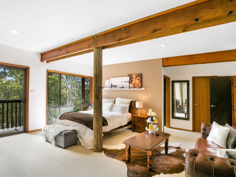 8 Robertson Road, Valentine NSW 2280