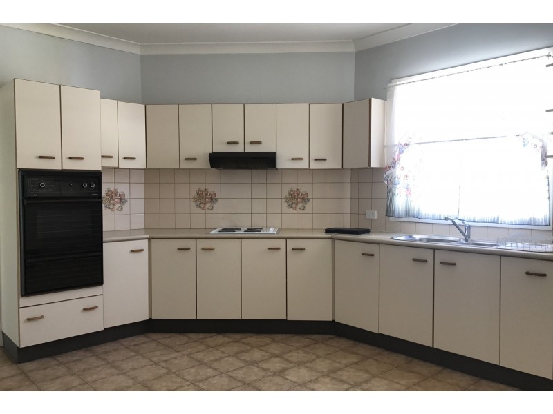 166 The Boulevard, Toronto NSW 2283