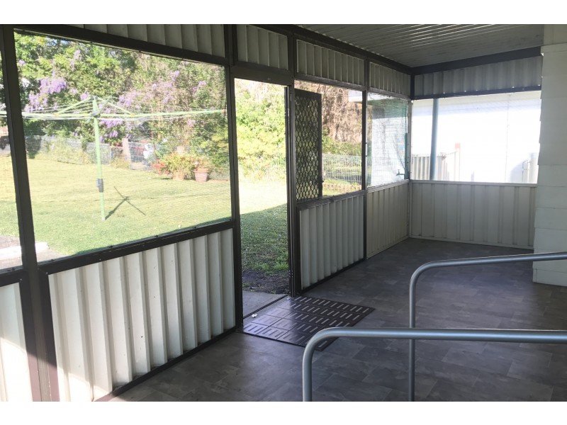 166 The Boulevard, Toronto NSW 2283