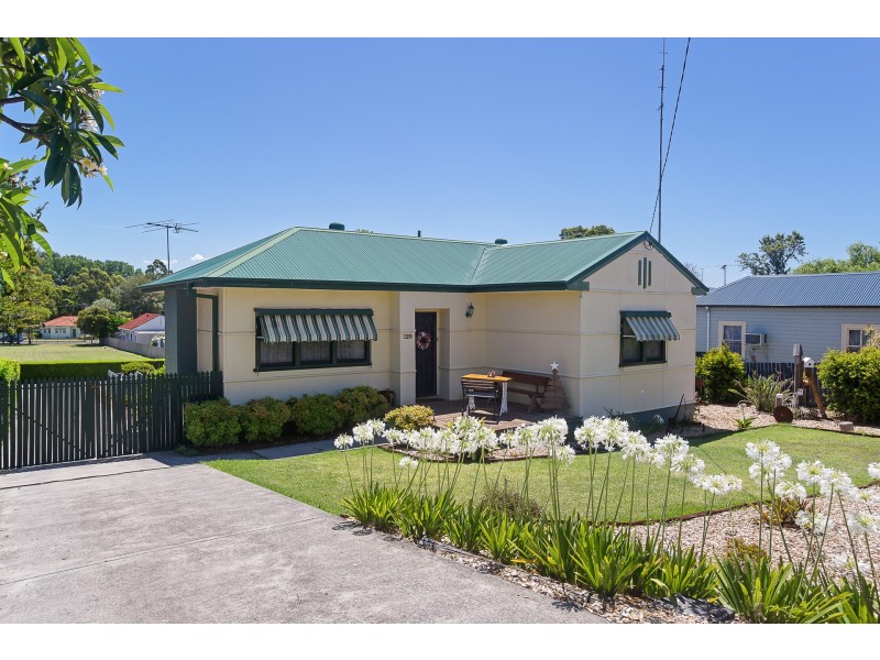 129 Main Road, Speers Point NSW 2284