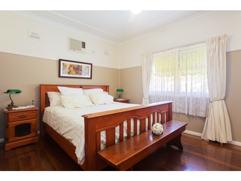 129 Main Road, Speers Point NSW 2284