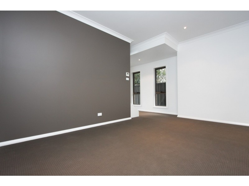 4/8 Bayview Street, Warners Bay NSW 2282