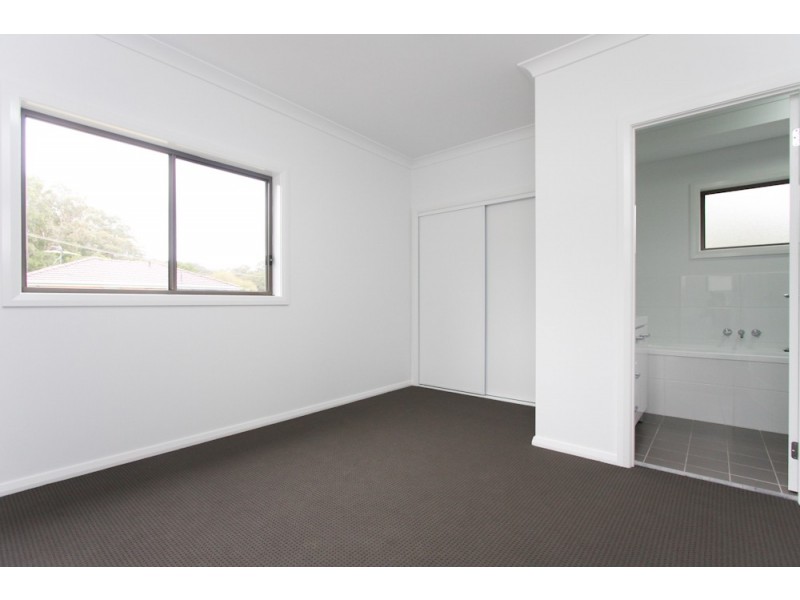 4/8 Bayview Street, Warners Bay NSW 2282