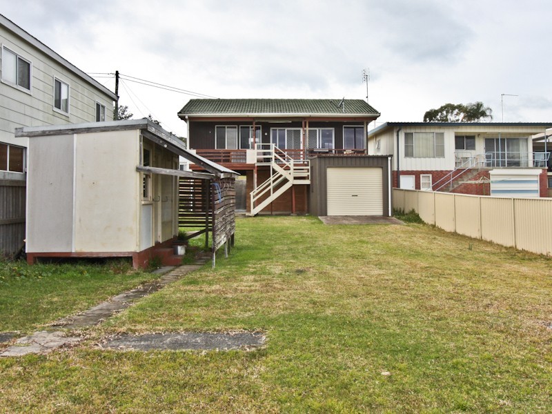 106 Marine Parade, Nords Wharf NSW 2281