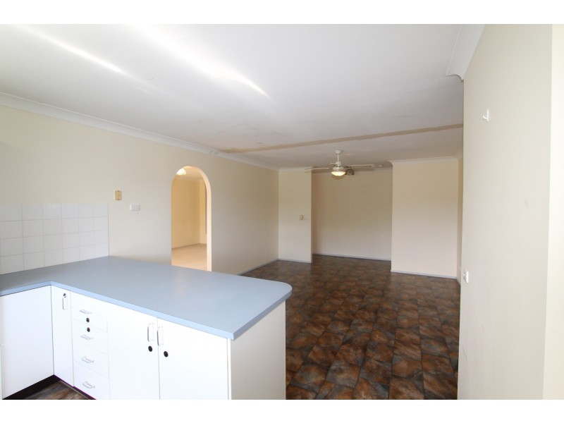 7 Suffolk Drive, Valentine NSW 2280
