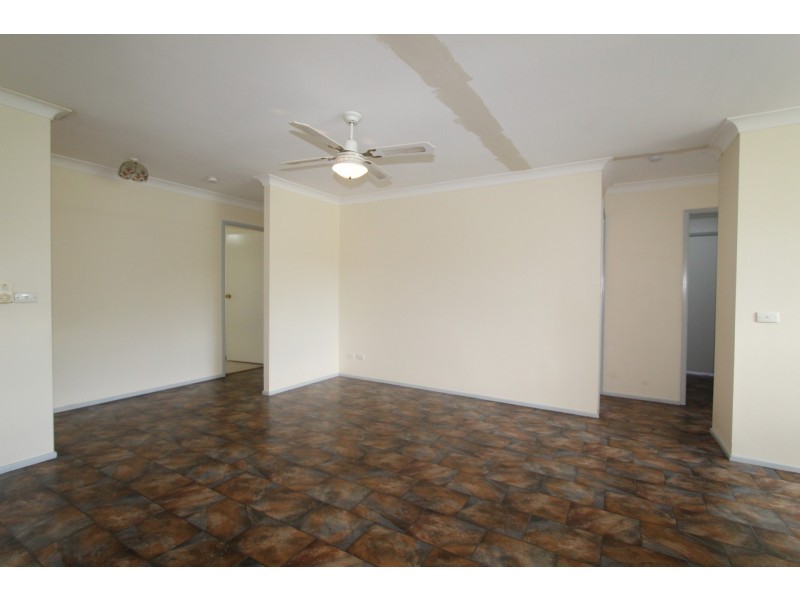 7 Suffolk Drive, Valentine NSW 2280