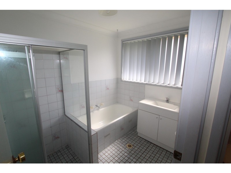 7 Suffolk Drive, Valentine NSW 2280