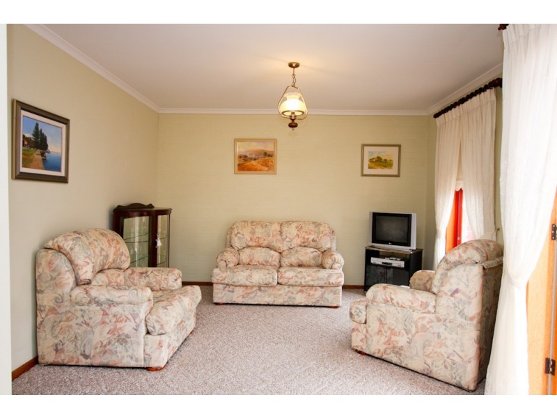 8/50 Allambee Place, Valentine NSW 2280