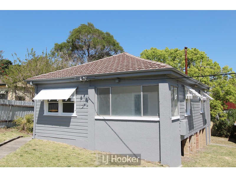 8 Second Street, Boolaroo NSW 2284