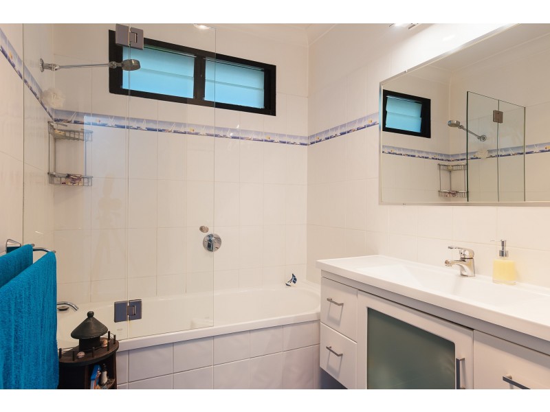 23 Delma Parade, Warners Bay NSW 2282