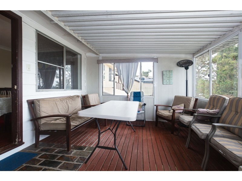 11 Carmen Road, Macquarie Hills NSW 2285