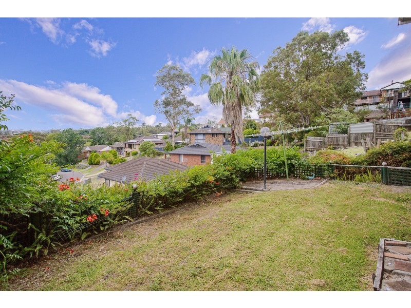 11 Carmen Road, Macquarie Hills NSW 2285