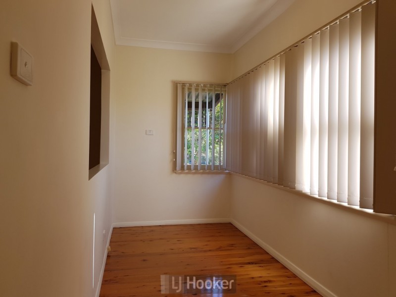 2 Fourth Street, Booragul NSW 2284