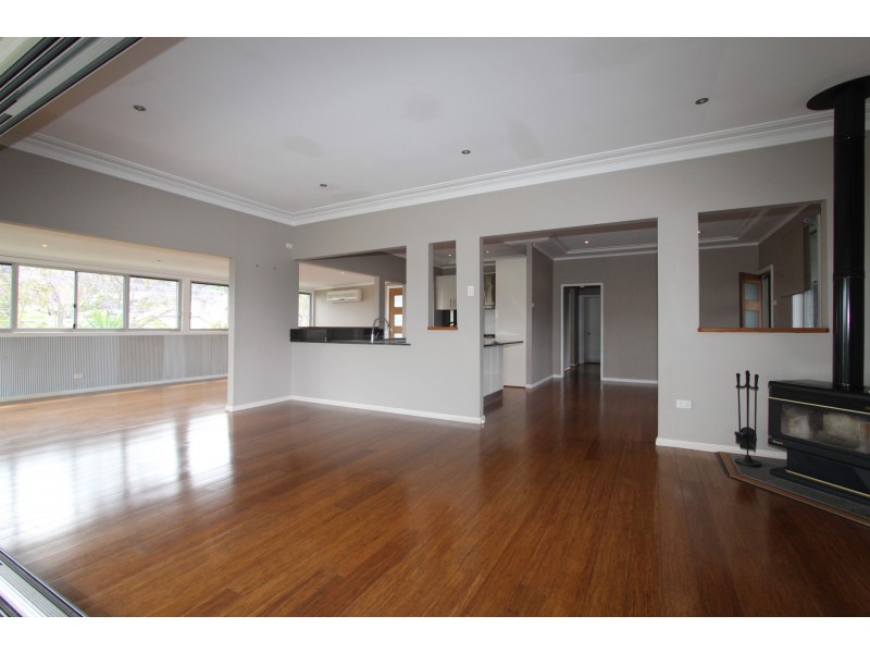 83 Thompson Road, Speers Point NSW 2284