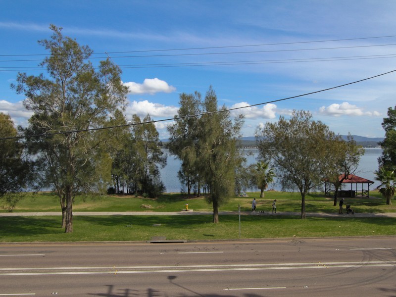 516 The Esplanade, Warners Bay NSW 2282