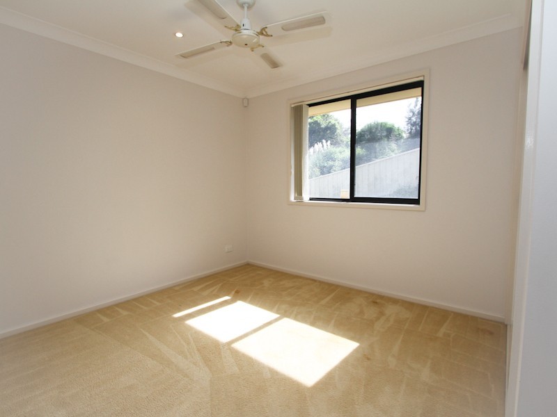 516 The Esplanade, Warners Bay NSW 2282