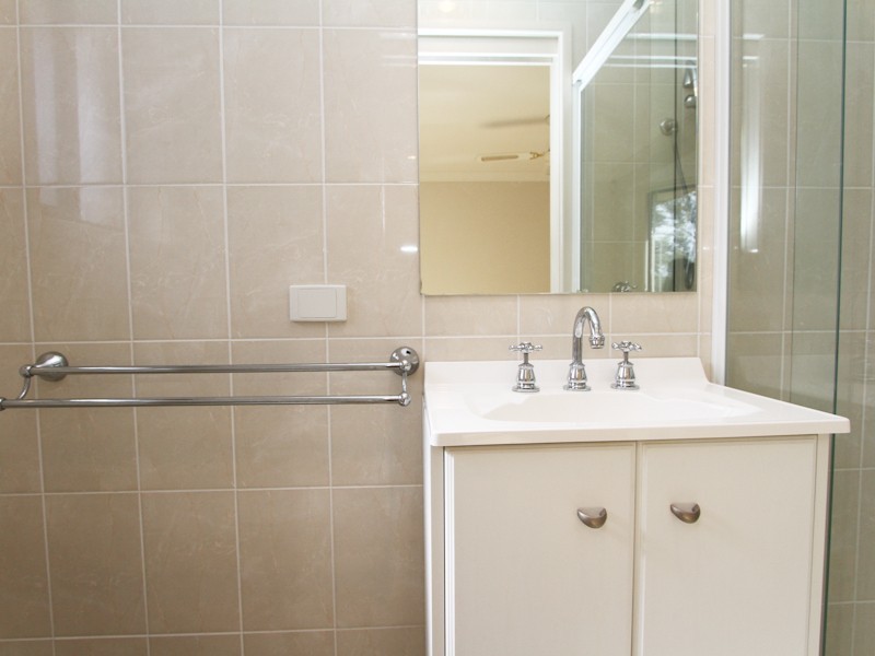 516 The Esplanade, Warners Bay NSW 2282