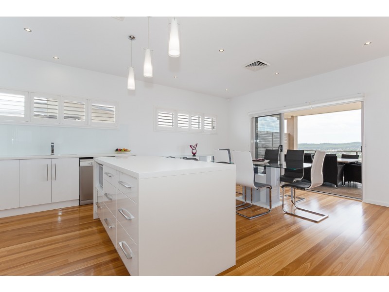 4b Rani Close, Speers Point NSW 2284