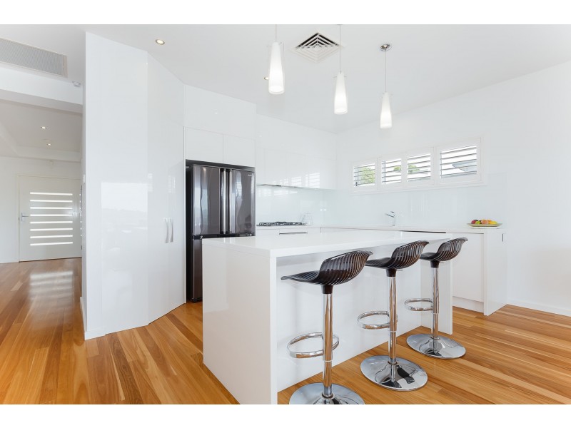 4b Rani Close, Speers Point NSW 2284