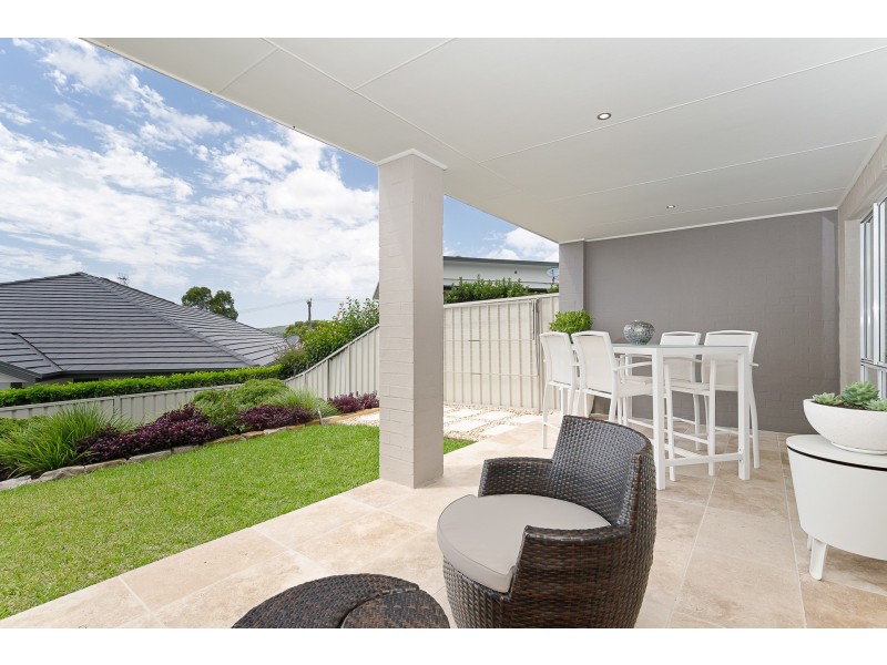 4b Rani Close, Speers Point NSW 2284