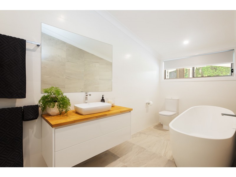 28 Clarence Street, Glendale NSW 2285