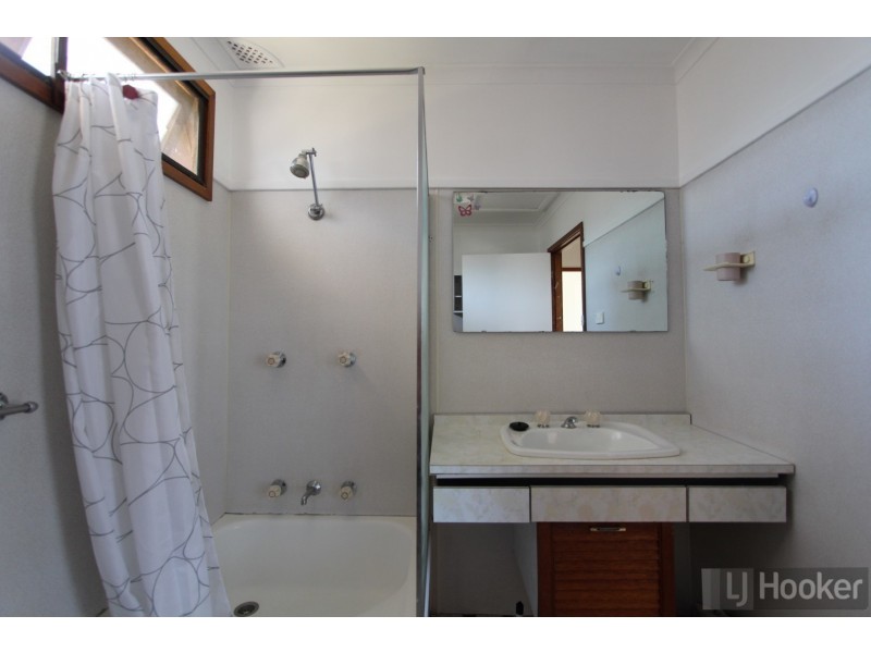 89 Sealand Road, Fishing Point NSW 2283