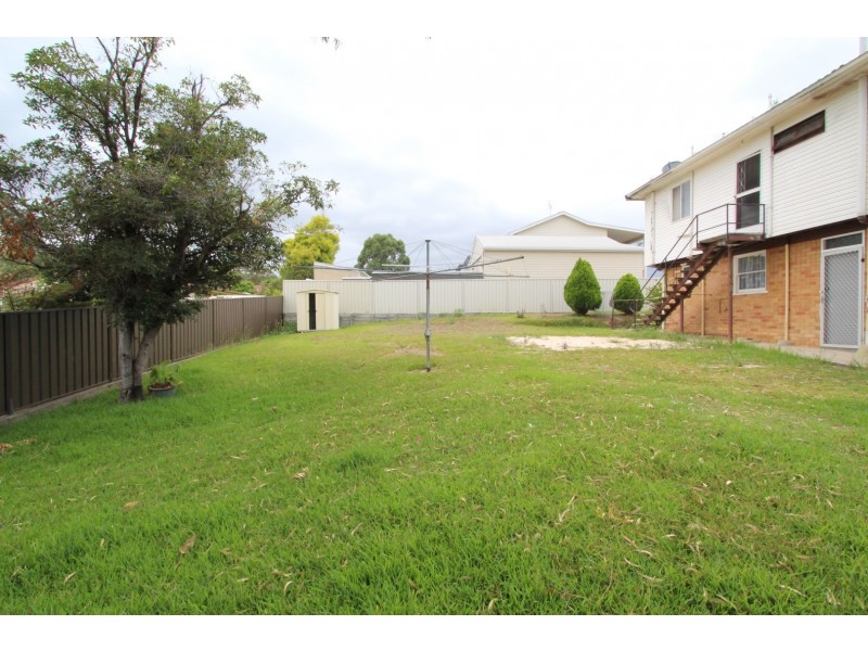 89 Sealand Road, Fishing Point NSW 2283