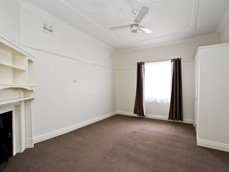 37 Baker Street, Mayfield NSW 2304